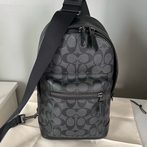 jansport backpack size dimensions SUPERBREAK PLUS FX Golden Stonefly resistant mesh bottom panel Option:Junebug Vintage South Bend 